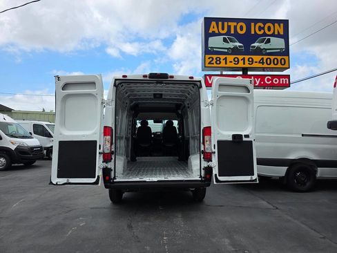 Used 2025 RAM ProMaster 3500 w/ Convenience Group image 12