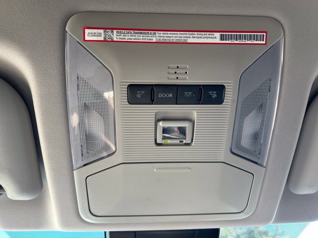 Used 2017 Toyota Highlander Limited w/ Protection Package #3 AWD/4WD image 33