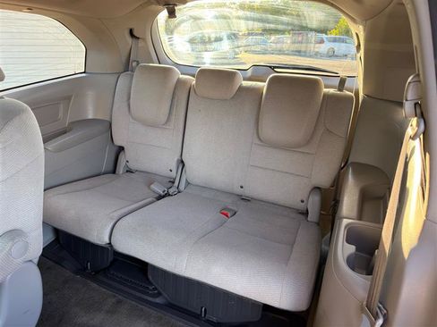 Used 2012 Honda Odyssey LX image 19