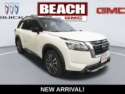 Used 2022 Nissan Pathfinder Platinum w/ Cargo Package