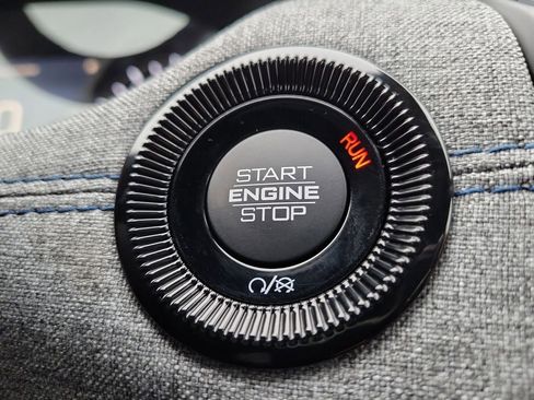 New 2026 Jeep Compass Latitude image 32