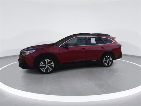 Used 2022 Subaru Outback Limited image 5