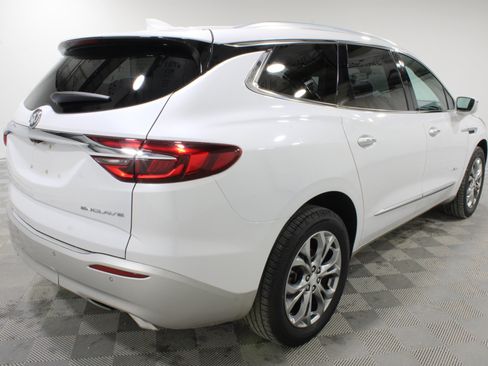 Used 2019 Buick Enclave Avenir w/ Avenir Technology Package FWD image 30