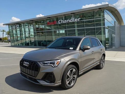 New 2025 Audi Q3 2.0T Premium image 1