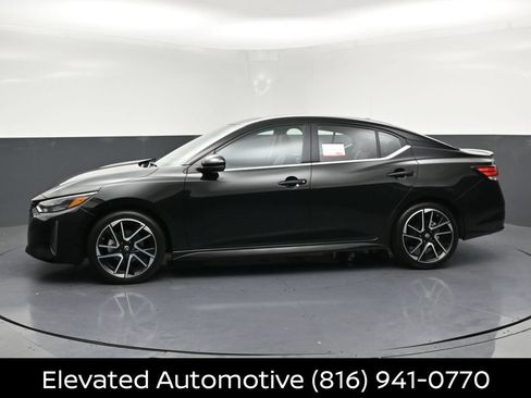 Certified 2025 Nissan Sentra SR w/ SR Premium Package FWD image 2