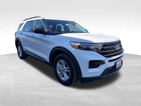 Used 2021 Ford Explorer XLT RWD image 7
