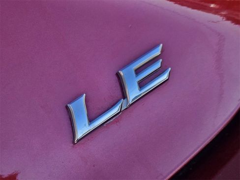 Used 2025 Toyota Camry LE image 8