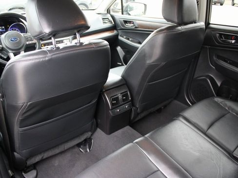 Used 2017 Subaru Outback 2.5i Limited image 28