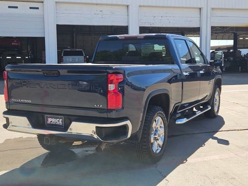 Used 2020 Chevrolet Silverado 2500 LTZ w/ LTZ Texas Edition AWD/4WD image 5