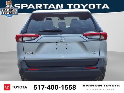 Used 2025 Toyota RAV4 XLE AWD/4WD image 8