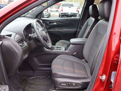 Used 2023 Chevrolet Equinox RS image 4