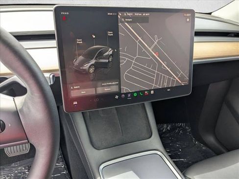 Used 2023 Tesla Model Y Long Range AWD/4WD image 13