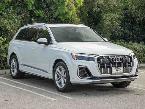 Used 2025 Audi Q7 3.0T Prestige w/ Prestige Package image 3