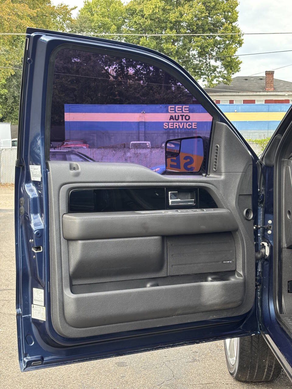 Used 2014 Ford F150 Limited AWD/4WD image 11