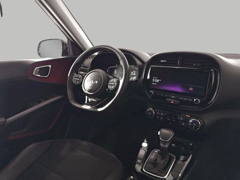 Used 2023 Kia Soul GT-Line FWD image 28