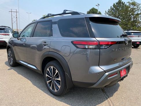 New 2026 Nissan Pathfinder Platinum AWD/4WD image 3