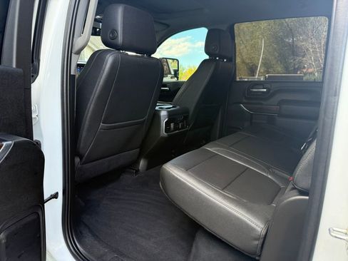 Used 2023 GMC Sierra 3500 SLT w/ SLT Premium Package AWD/4WD image 33