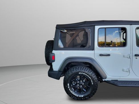Used 2020 Jeep Wrangler Unlimited Sport image 30