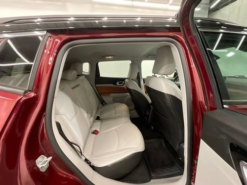 Used 2022 Jeep Compass Limited w/ Elite Group AWD/4WD image 25