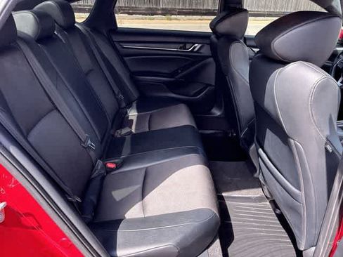 Used 2018 Honda Accord Sport image 21