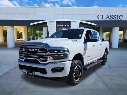 Used 2026 RAM 2500 Laramie AWD/4WD image 3