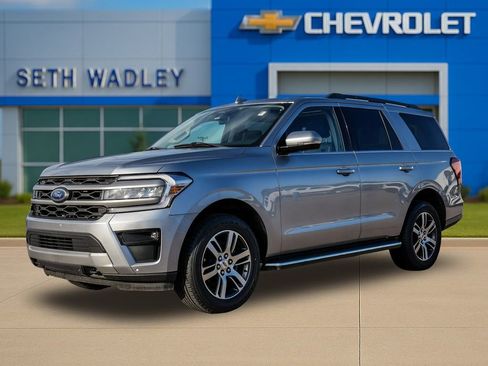Used 2023 Ford Expedition XLT AWD/4WD image 50