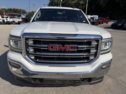 Used 2017 GMC Sierra 1500 SLT w/ Max Trailering Package AWD/4WD image 2