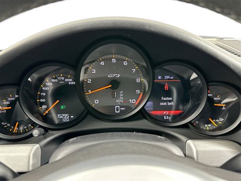 Used 2015 Porsche 911 GT3 image 19