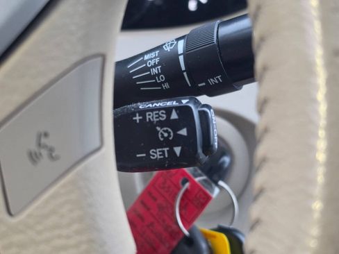 Used 2006 Toyota Avalon XLS FWD image 50