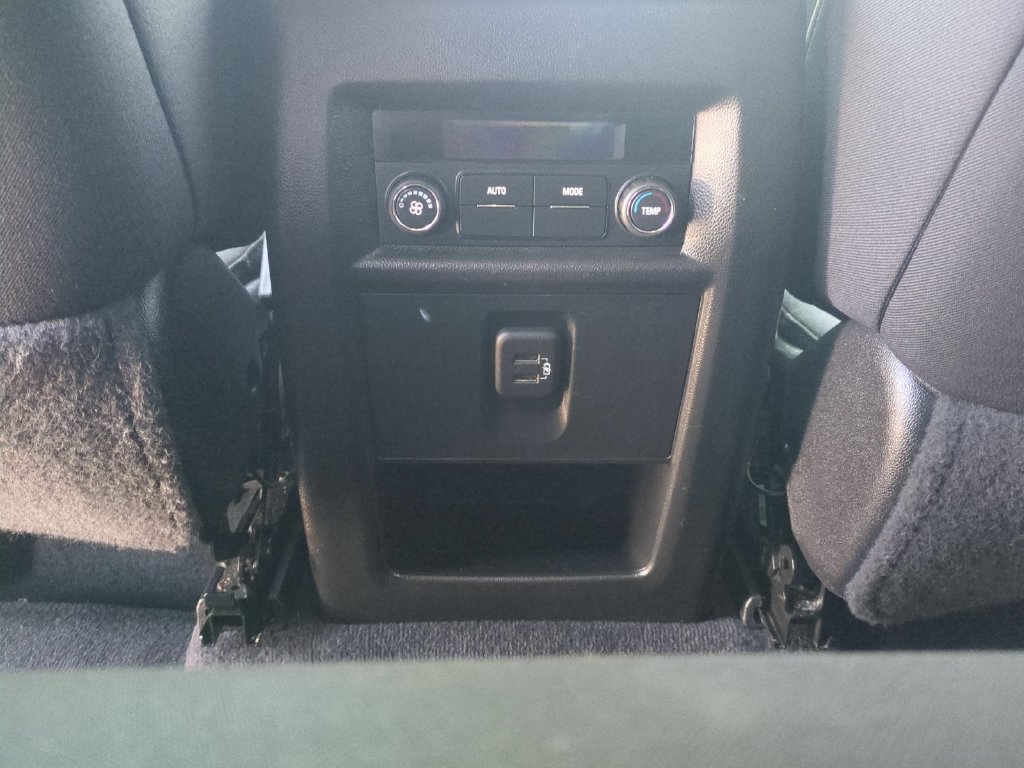 Used 2023 Chevrolet Traverse LT FWD image 29