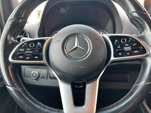 Used 2021 Mercedes-Benz Sprinter 2500 image 18