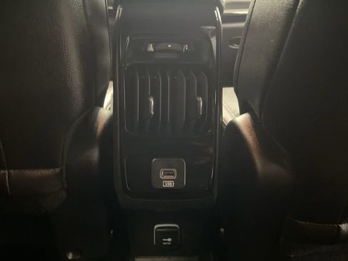 Used 2025 Jeep Compass Trailhawk AWD/4WD image 31