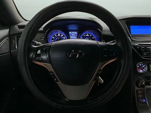 Used 2014 Hyundai Genesis 2.0T RWD image 16