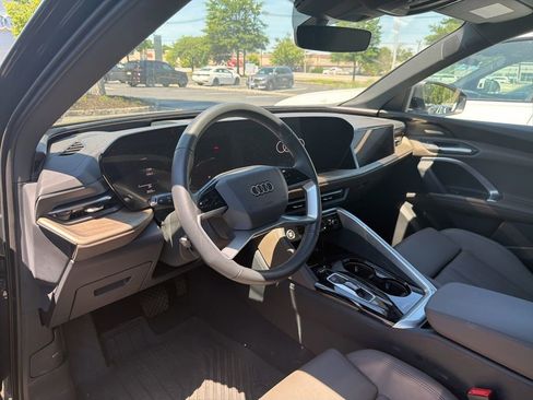Used 2025 Audi Q5 Prestige AWD/4WD image 4