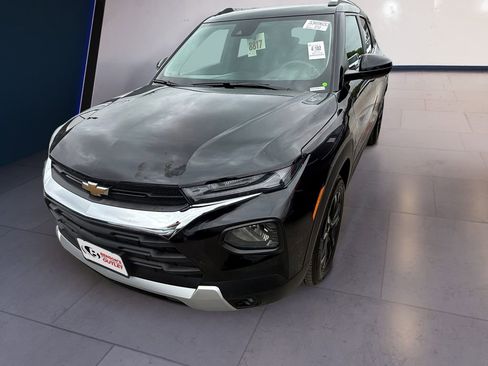 Used 2023 Chevrolet TrailBlazer LT FWD image 1