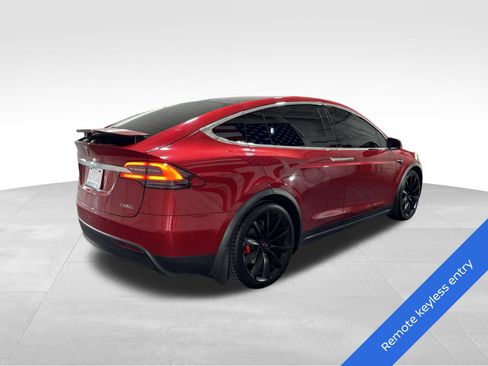 Used 2018 Tesla Model X P100D image 4