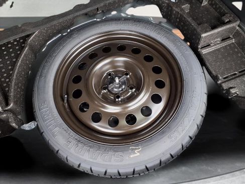 Used 2025 Ford Escape Active w/ Cold Weather Package image 27