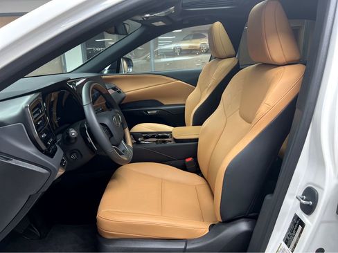 Certified 2026 Lexus RX 350h AWD/4WD image 9