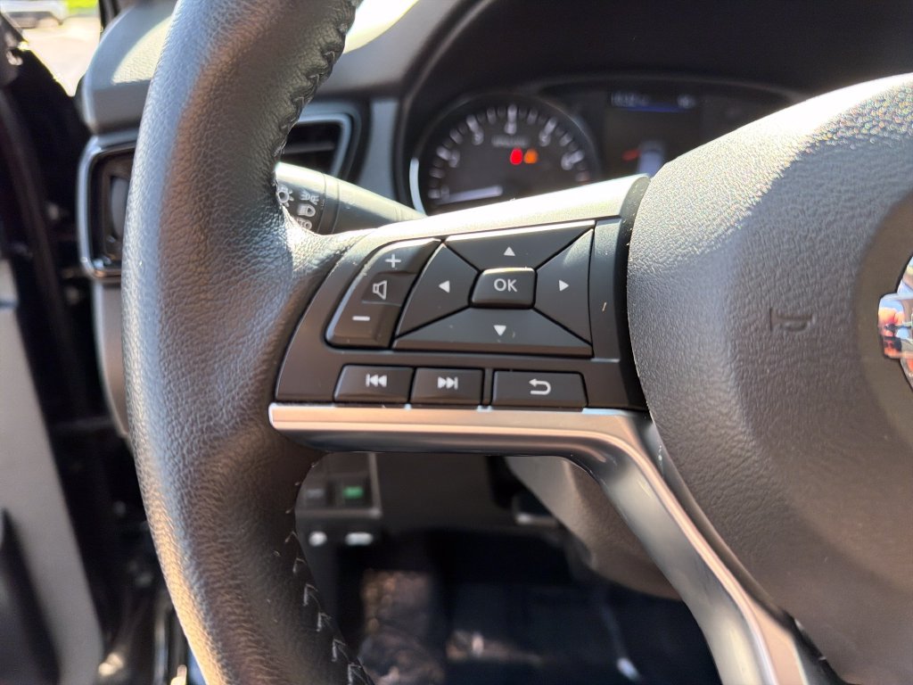 Used 2022 Nissan Rogue Sport SV w/ Technology Package AWD/4WD image 21
