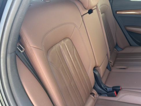 Used 2021 Audi Q5 2.0T Premium w/ Convenience Package AWD/4WD image 48