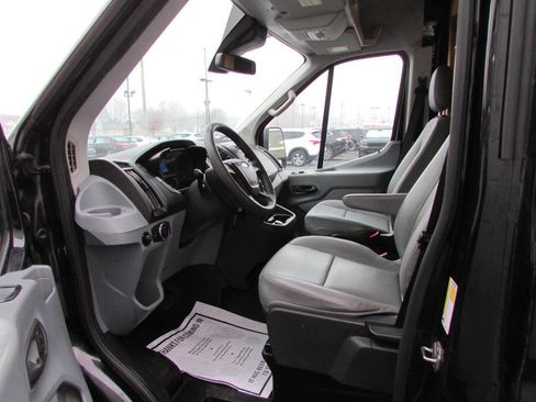 Used 2018 Ford Transit 250 130 Medium Roof image 7
