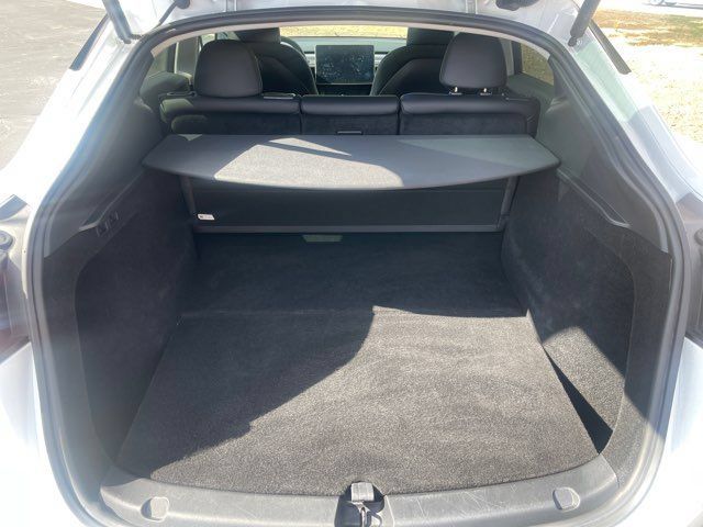 Used 2023 Tesla Model Y Long Range AWD/4WD image 14