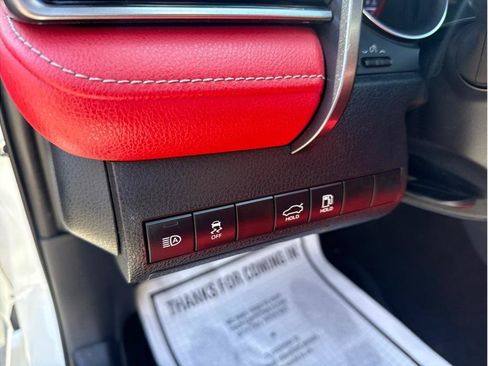 Used 2019 Toyota Camry XSE FWD image 14