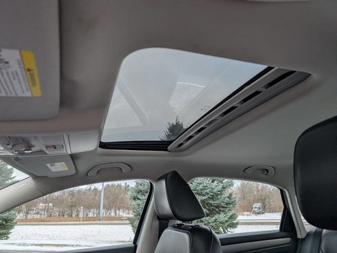 Used 2015 Volkswagen Passat TDI SE image 14