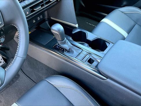 Used 2026 Toyota Camry SE FWD image 14