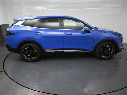 New 2026 Kia Sportage EX FWD image 11