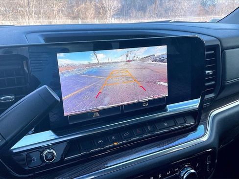 Used 2024 GMC Sierra 1500 Elevation image 17