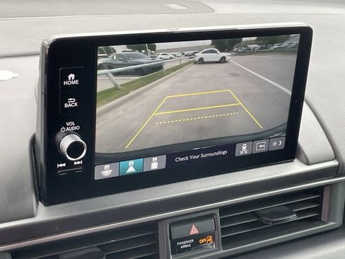 Used 2024 Honda Pilot EX-L image 17