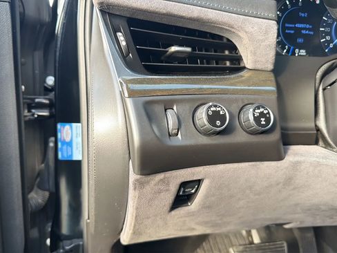 Used 2017 Cadillac Escalade Platinum AWD/4WD image 44