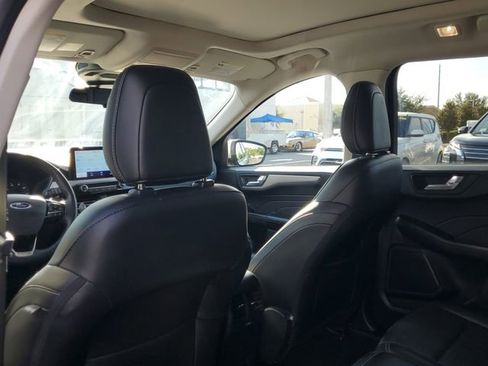 Used 2021 Ford Escape SEL image 13